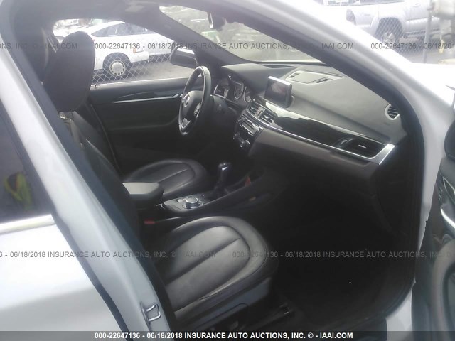 WBXHU7C32H5H34780 - 2017 BMW X1 SDRIVE28I WHITE photo 5