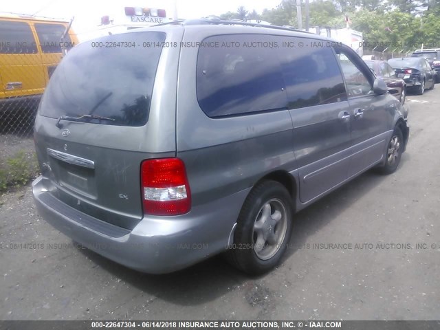 KNDUP132856700000 - 2005 KIA SEDONA EX/LX GRAY photo 4