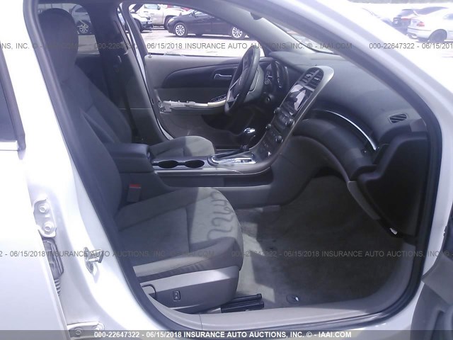 1G11B5SA6DF182851 - 2013 CHEVROLET MALIBU LS Ақ фото 5
