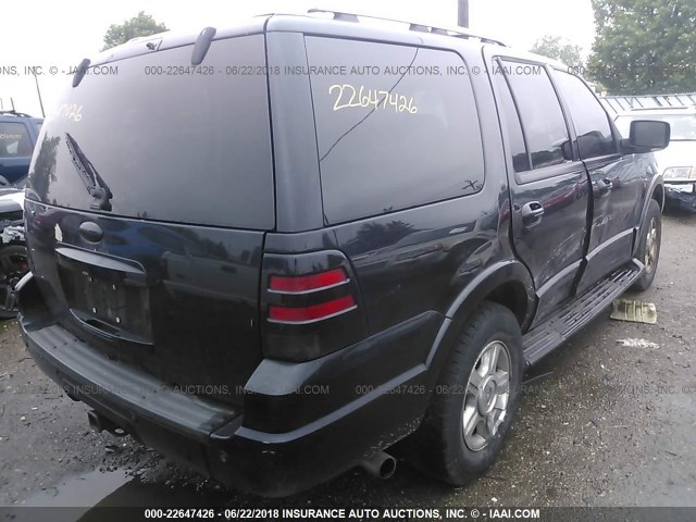 1FMFU20525LA07412 - 2005 FORD EXPEDITION LIMITED BLACK photo 4