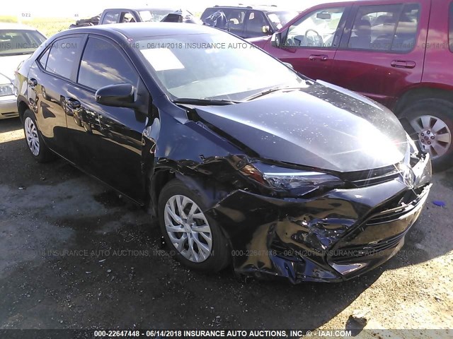 5YFBURHE6HP703539 - 2017 TOYOTA COROLLA L/LE/XLE/SE/XSE შავი ფოტო 1