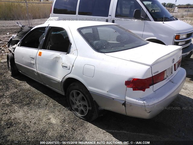 JT2BF22K510303271 - 2001 TOYOTA CAMRY CE/LE/XLE თეთრი ფოტო 3