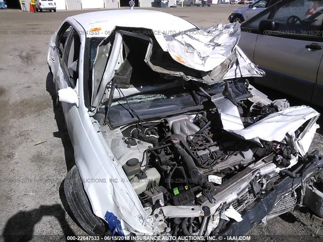 JT2BF22K510303271 - 2001 TOYOTA CAMRY CE/LE/XLE თეთრი ფოტო 6