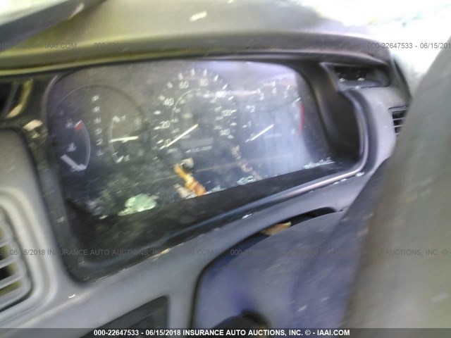 JT2BF22K510303271 - 2001 TOYOTA CAMRY CE/LE/XLE თეთრი ფოტო 7