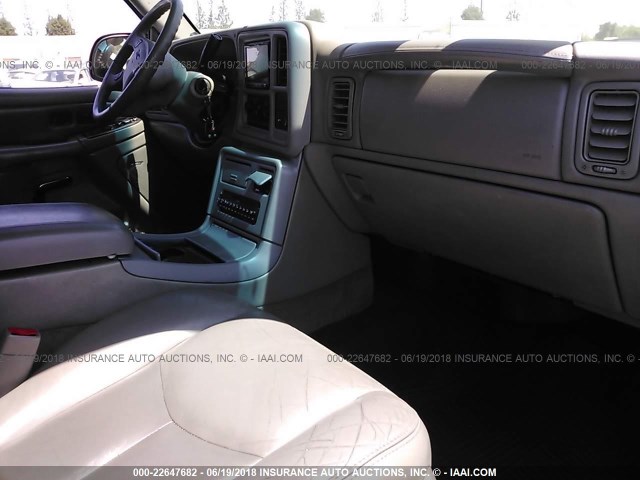 1GKEK63U44J127257 - 2004 GMC YUKON DENALI Champagne photo 5