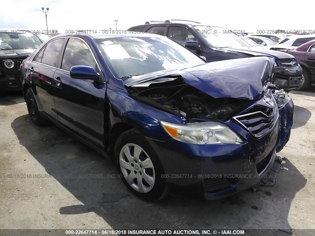 4T1BF3EK1BU592129 - 2011 TOYOTA CAMRY SE/LE/XLE BLUE photo 1