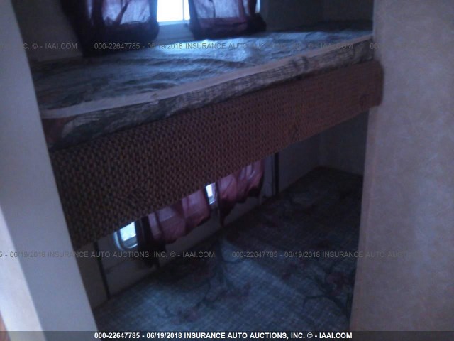 4X4TSME2X4Y292721 - 2004 FOREST RIVER OTHER  WHITE photo 10