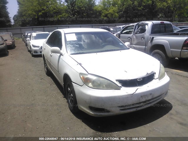 4T1BE32K24U364750 - 2004 TOYOTA CAMRY LE/XLE/SE თეთრი ფოტო 1