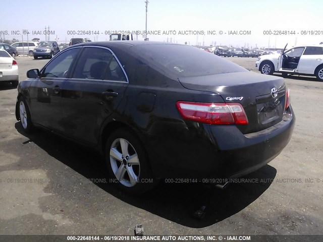 4T1BK46K47U032886 - 2007 TOYOTA CAMRY NEW GENERAT LE/XLE/SE BLACK photo 3