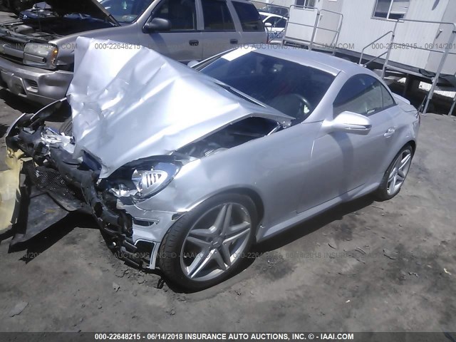 WDBWK54F29F191431 - 2009 MERCEDES-BENZ SLK 300 SILVER photo 2