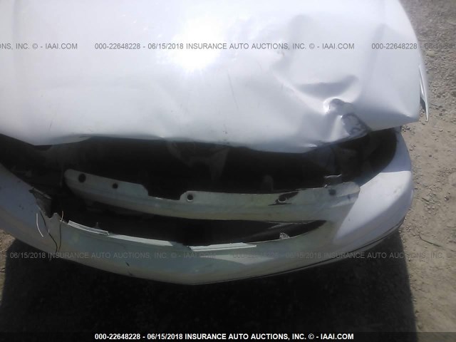 2G4WB52K931208415 - 2003 BUICK REGAL LS WHITE photo 6