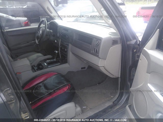 1J8HH48K26C174337 - 2006 JEEP COMMANDER Qəhvəyi foto 5