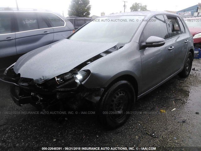 WVWDB7AJ6CW218618 - 2012 VOLKSWAGEN GOLF GRAY photo 2