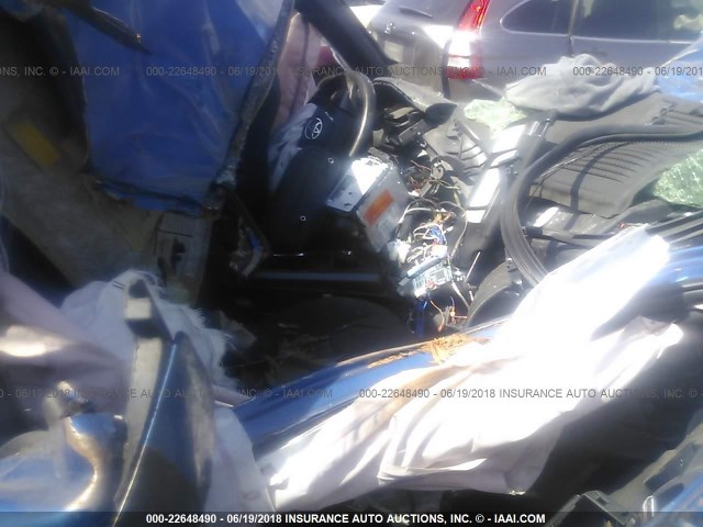 3TMDZ5BN0HM016172 - 2017 TOYOTA TACOMA DBL CAB/SR5/TRD SPORT/OR BLUE photo 5