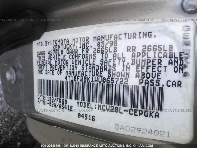 4T1BF28K1WU065722 - 1998 TOYOTA CAMRY CE/LE/XLE SILVER photo 9