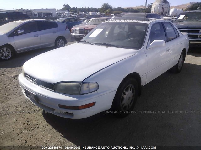 JT2VK13E8P0144296 - 1993 TOYOTA CAMRY XLE WHITE photo 2