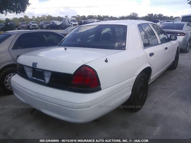 2FAFP71W34X104075 - 2004 FORD CROWN VICTORIA POLICE INTERCEPTOR WHITE photo 4