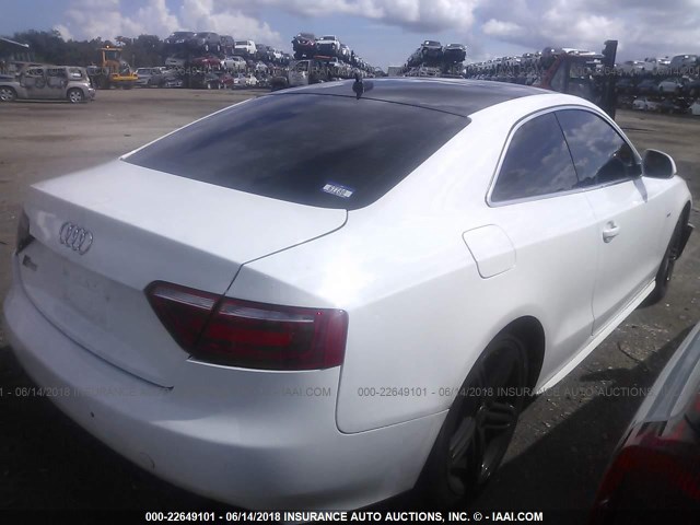 WAUDK78T19A018322 - 2009 AUDI A5 QUATTRO WHITE photo 4