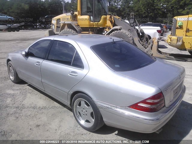 WDBNG75J8YA105272 - 2000 MERCEDES-BENZ S 500 SILVER photo 3