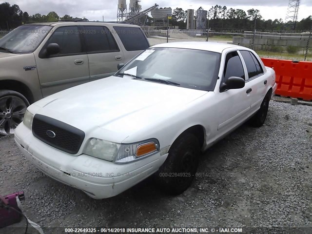 2FAFP71W85X139261 - 2005 FORD CROWN VICTORIA POLICE INTERCEPTOR WHITE photo 2