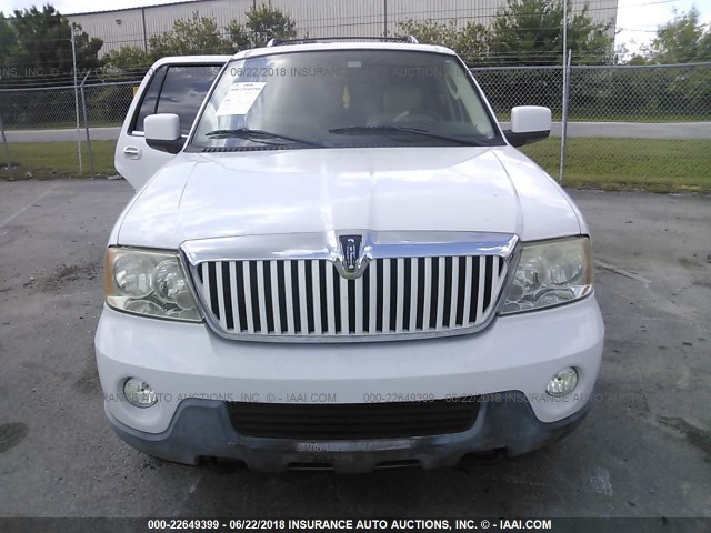 5LMFU27RX3LJ32094 - 2003 LINCOLN NAVIGATOR WHITE photo 6