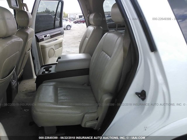 5LMFU27RX3LJ32094 - 2003 LINCOLN NAVIGATOR WHITE photo 8
