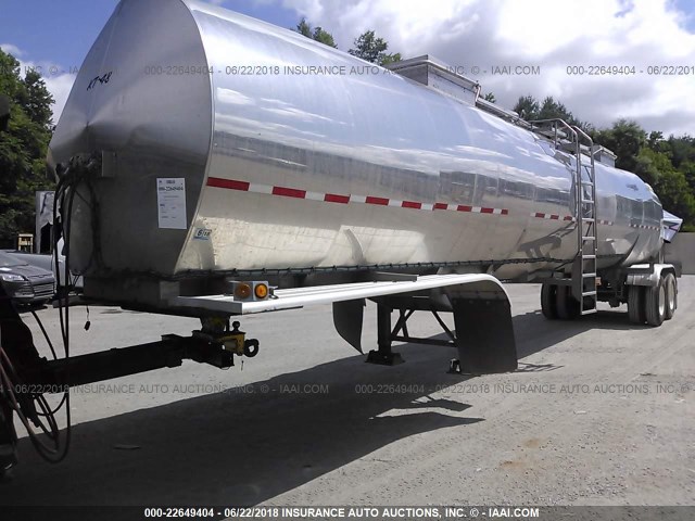 10BAB82ZX1M0M2825 - 2001 BRENNER TANK INC TANK  SILVER photo 2