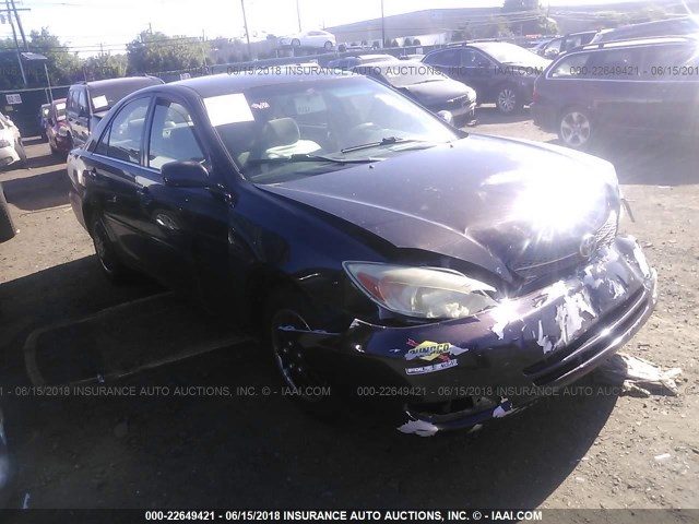 4T1BE32K02U584028 - 2002 TOYOTA CAMRY LE/XLE/SE მუქწითელი ფოტო 1