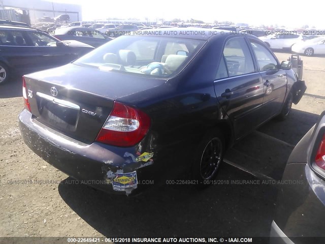 4T1BE32K02U584028 - 2002 TOYOTA CAMRY LE/XLE/SE მუქწითელი ფოტო 4