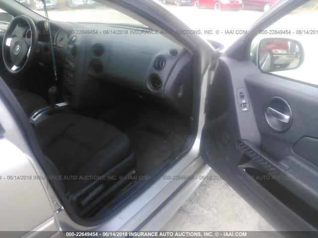 2G2WP552581166709 - 2008 PONTIAC GRAND PRIX SILVER photo 5
