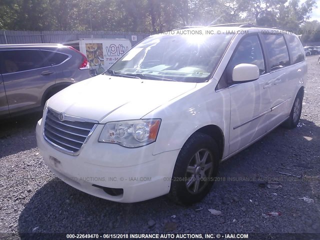 2A4RR5D10AR230541 - 2010 CHRYSLER TOWN & COUNTRY TOURING WHITE photo 2