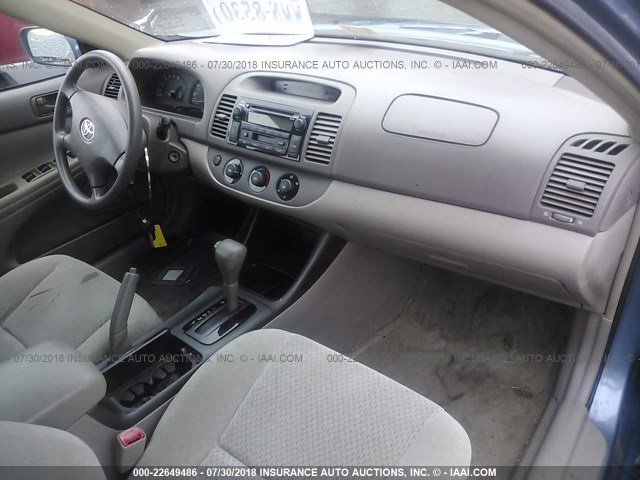 4T1BE32K64U917917 - 2004 TOYOTA CAMRY LE/XLE/SE 蓝色 照片 8