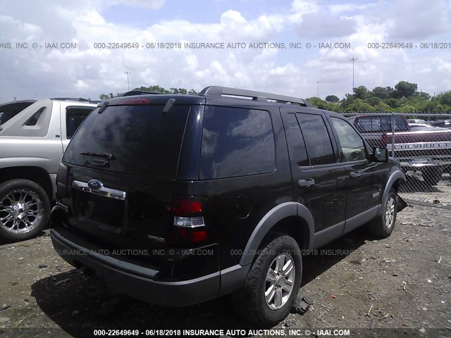 1FMEU63EX6UB27453 - 2006 FORD EXPLORER XLT BLACK photo 4