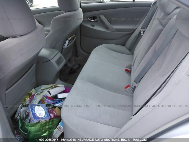 4T1BF3EK9BU197096 - 2011 TOYOTA CAMRY SE/LE/XLE SILVER photo 8