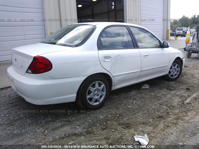 KNAFB121425175533 - 2002 KIA SPECTRA LS WHITE photo 4