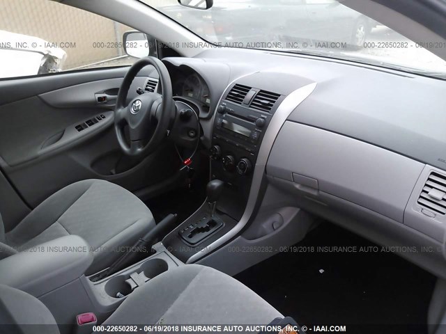 JTDBL40E79J009126 - 2009 TOYOTA COROLLA LE/XLE GRAY photo 5