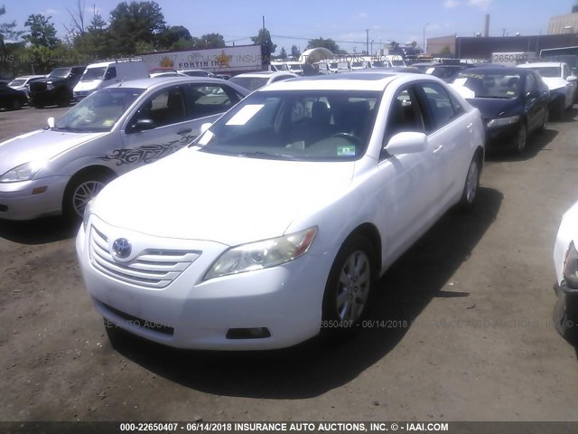 JTNBK46K373022999 - 2007 TOYOTA CAMRY NEW GENERAT LE/XLE/SE WHITE photo 2