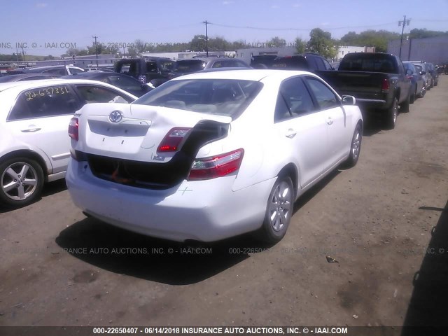 JTNBK46K373022999 - 2007 TOYOTA CAMRY NEW GENERAT LE/XLE/SE WHITE photo 4