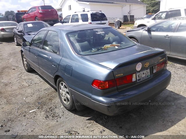 4T1BG22KXYU981002 - 2000 TOYOTA CAMRY CE/LE/XLE GREEN photo 3