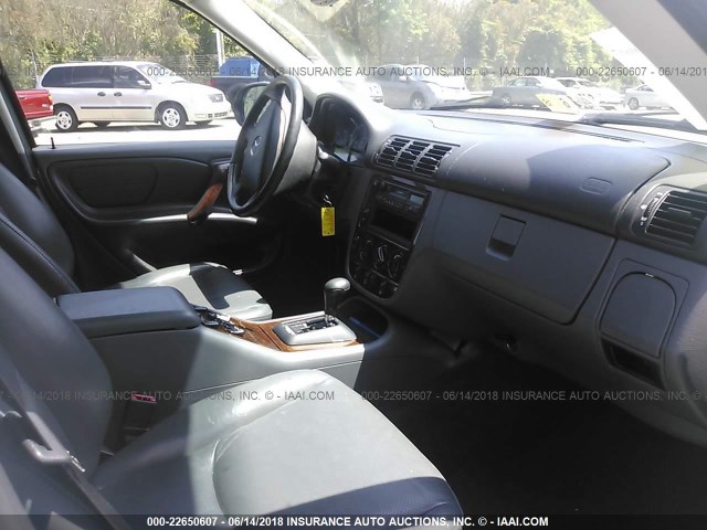 4JGAB72E8XA118863 - 1999 MERCEDES-BENZ ML 430 白色 照片 5