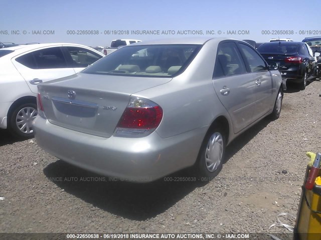 JTDBE32K053034780 - 2005 TOYOTA CAMRY LE/XLE/SE SILVER photo 4