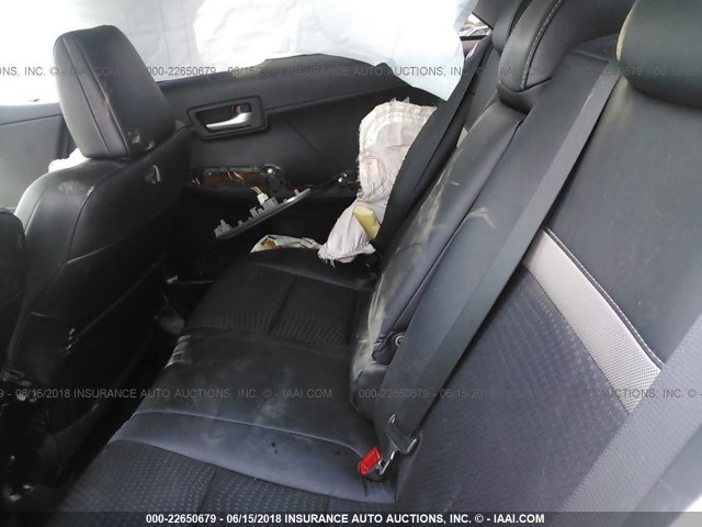 4T1BF1FK4EU832037 - 2014 TOYOTA CAMRY L/SE/LE/XLE ნაცრისფერი ფოტო 8