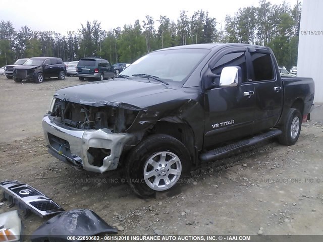 1N6AA07B27N244784 - 2007 NISSAN TITAN XE/SE/LE GRAY photo 2