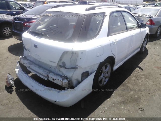 JF1GG67686G802387 - 2006 SUBARU IMPREZA 2.5I SPORTS WAGON WHITE photo 4