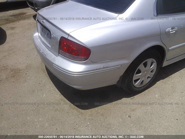 KMHWF25S52A697530 - 2002 HYUNDAI SONATA GL SILVER photo 6