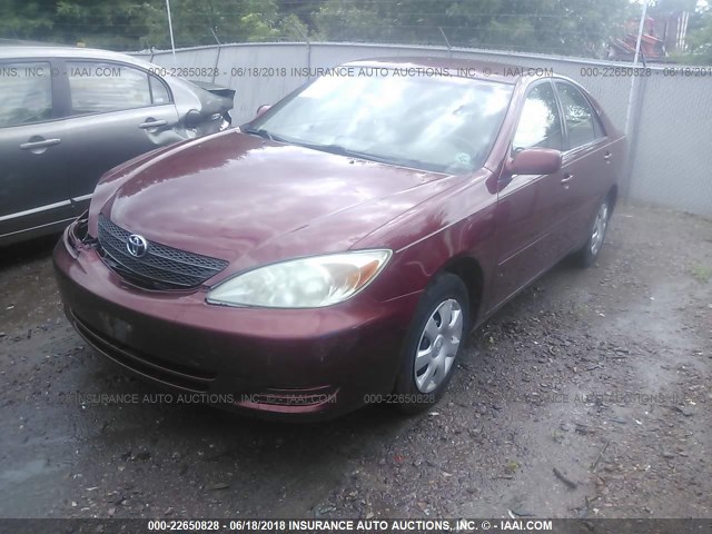 4T1BE32K92U637468 - 2002 TOYOTA CAMRY LE/XLE/SE RED photo 2
