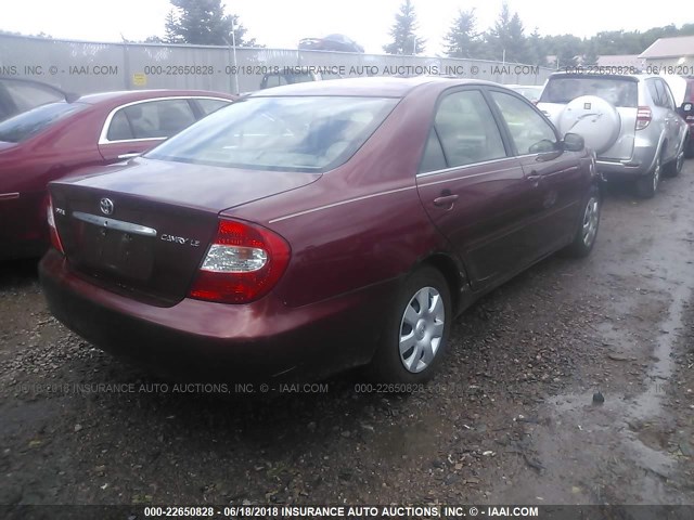 4T1BE32K92U637468 - 2002 TOYOTA CAMRY LE/XLE/SE RED photo 4