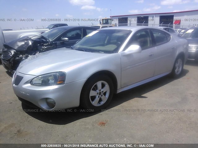 2G2WS522341156340 - 2004 PONTIAC GRAND PRIX GT2 SILVER photo 2