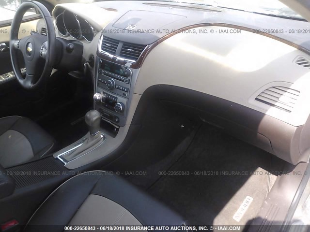 1G1ZE5E74BF102423 - 2011 CHEVROLET MALIBU LTZ 棕色 照片 5