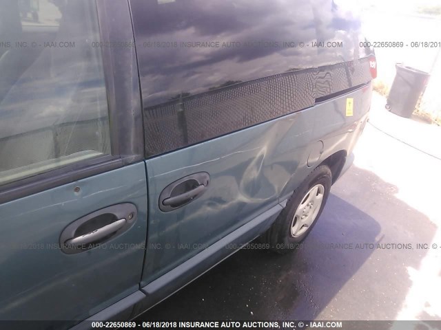 2B4GP2533YR897967 - 2000 DODGE CARAVAN TURQUOISE photo 6